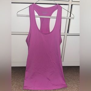 Athleta Momentum Seamless Tank Top.